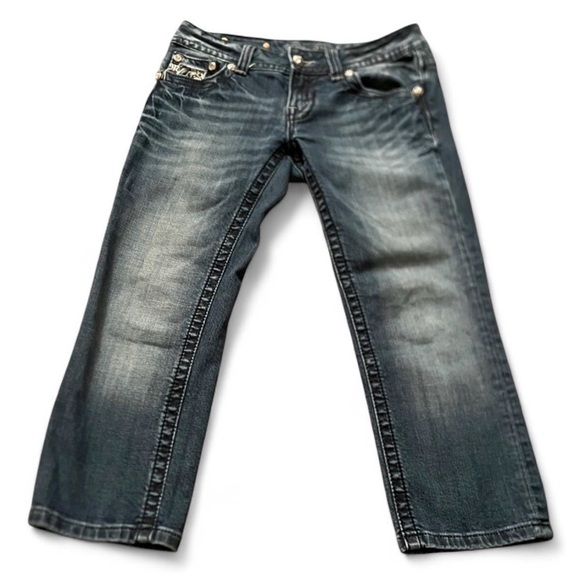 Miss Me Denim - Miss Me Embroidered Rhinestone Accents Women's Size 27 Capri Jeans Blue